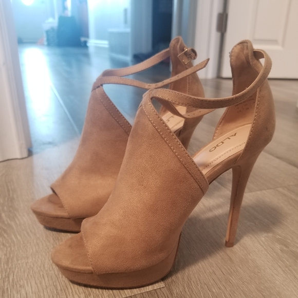 7.5 Aldo heels - Picture 2 of 2